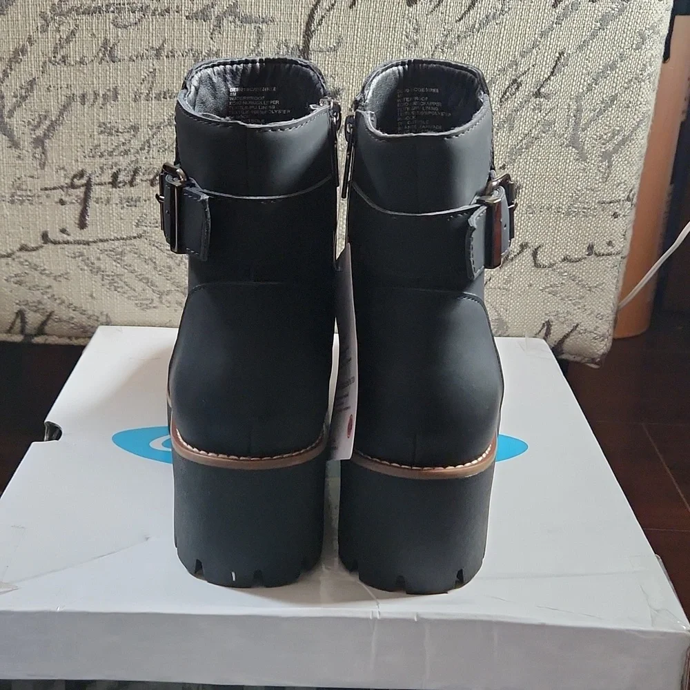Aqua Collage Desiree Lug Waterproof Boots - Picture 4 of 6
